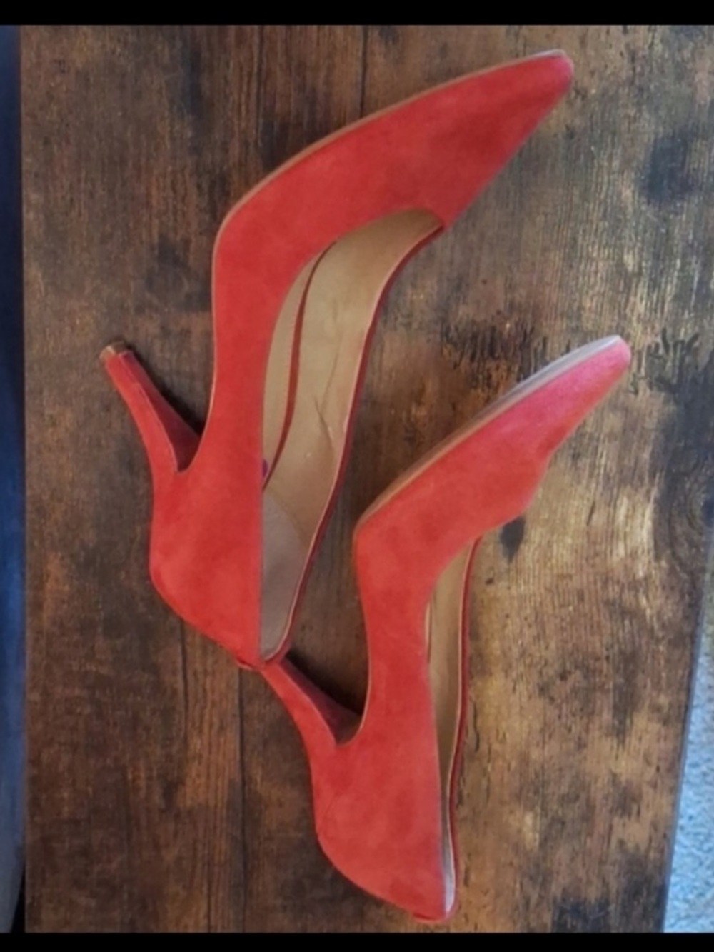 Michael kors suede heels 👠